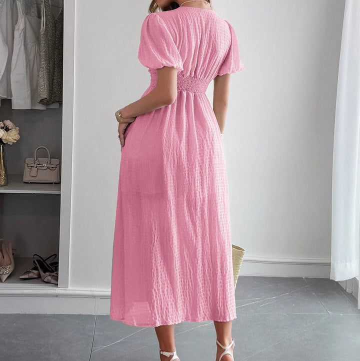 Robe longue pour femme avec un élégant décolleté croisé et une fente sur le devant - Dalia