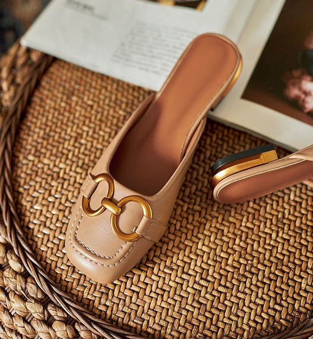 Mule pour femmes Mule synthétique pour femmes Mule métallique avec embellissement Style élégant - Thalia