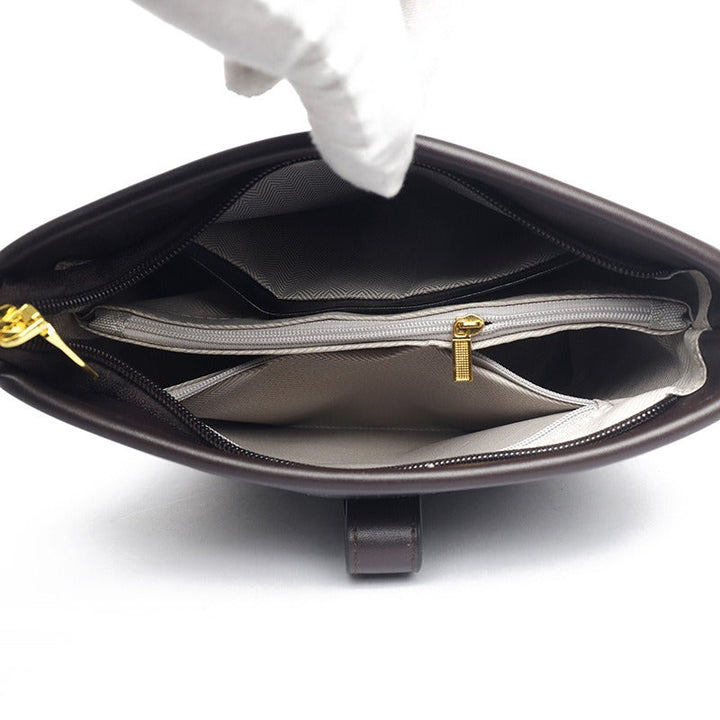 Sac à bandoulière à effet de cuir pour femmes avec un design structuré de type seau - Mireia