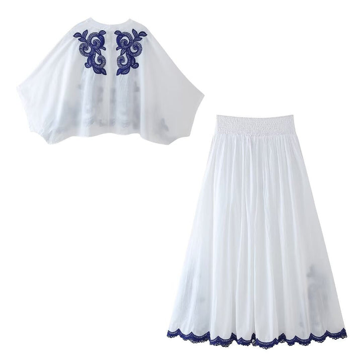 Ensemble femme avec chemisier et jupe brodés de fleurs dans un style bohème - Alondra
