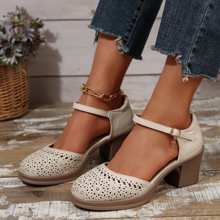 Bottines pour femmes en cuir synthétique avec boucle décorative - Noelia