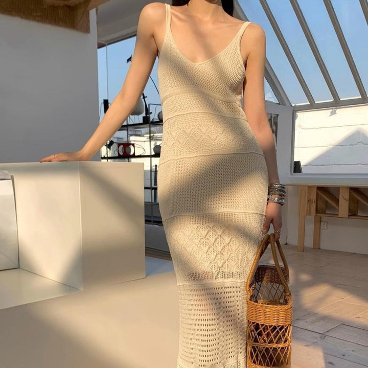 Robe longue en maille ajourée à fines bretelles pour femme - Amandine