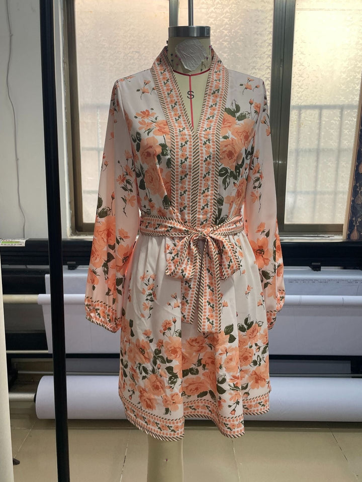 Robe courte femme bohème à fleurs avec ceinture - Elvire