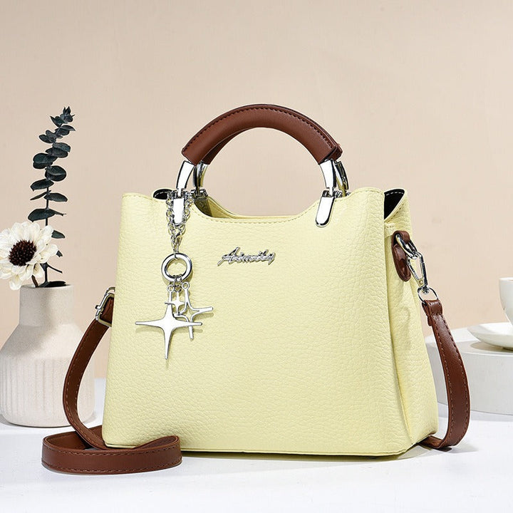 Sac à main en simili-cuir pour femmes avec pendentif décoratif - Giana