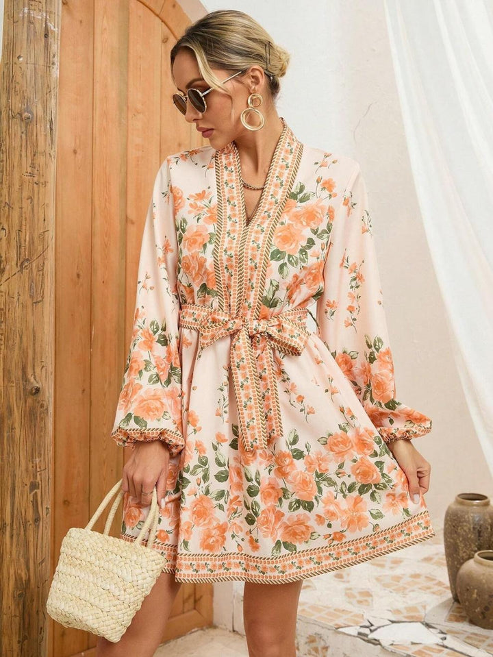 Robe courte femme bohème à fleurs avec ceinture - Elvire