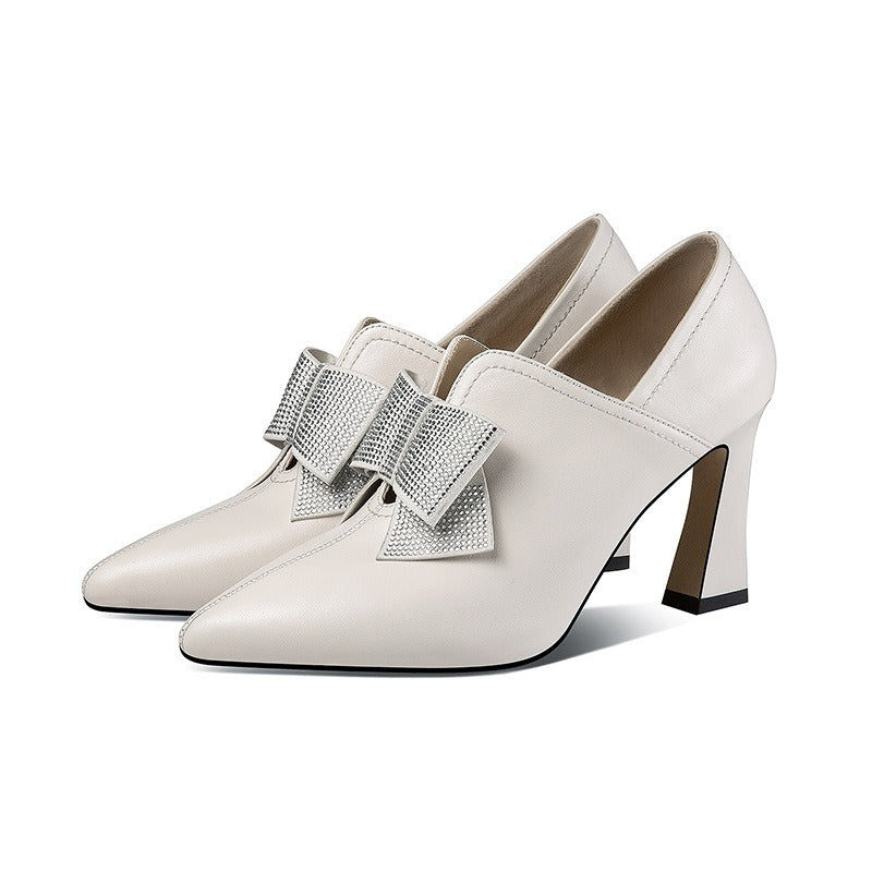 Chaussures à talons pour femmes avec nœud décoratif dans un style élégant - Clara