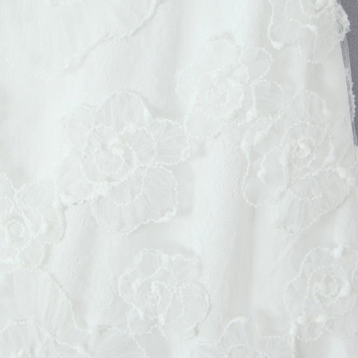 Robe longue en dentelle florale pour femme avec d'élégantes bretelles spaghetti - Elena