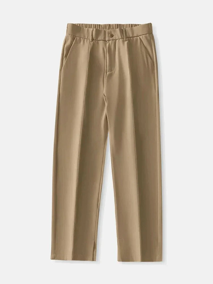 Pantalon à plis moderne