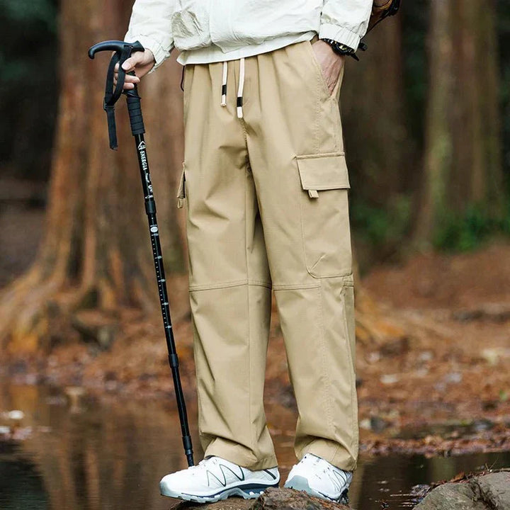 Pantalon de randonnée pour hommes en matière résistante et imperméable