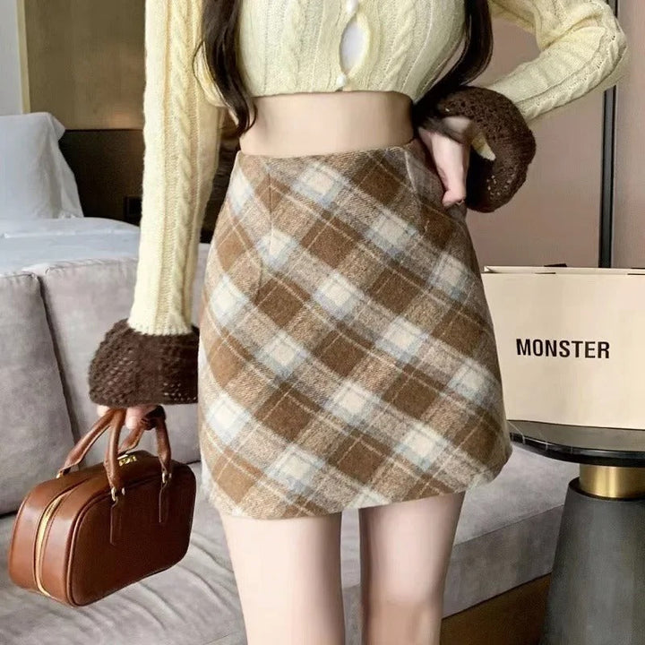 Mini-jupe en laine à carreaux de style vintage, chaude et chic, parfaite pour un look classique et tendance par temps froid